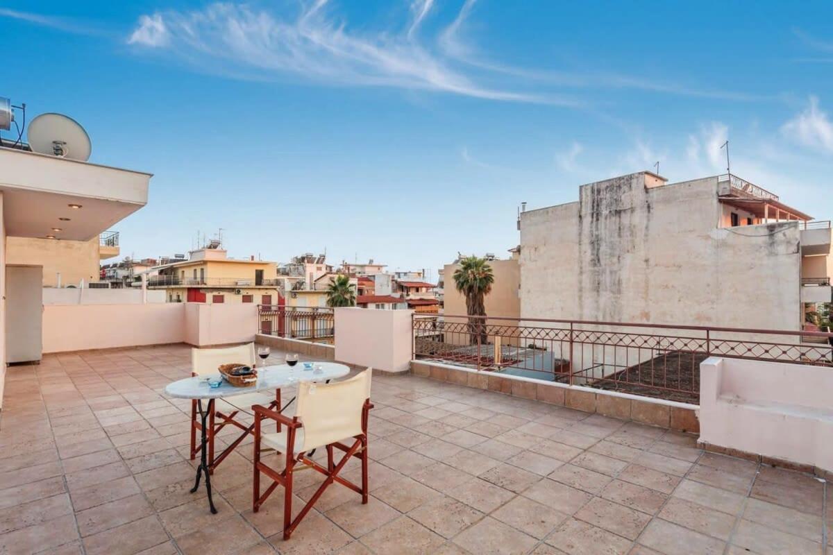 Spacious Urban Haven-Family Home, Perfect Location Kalamata Esterno foto