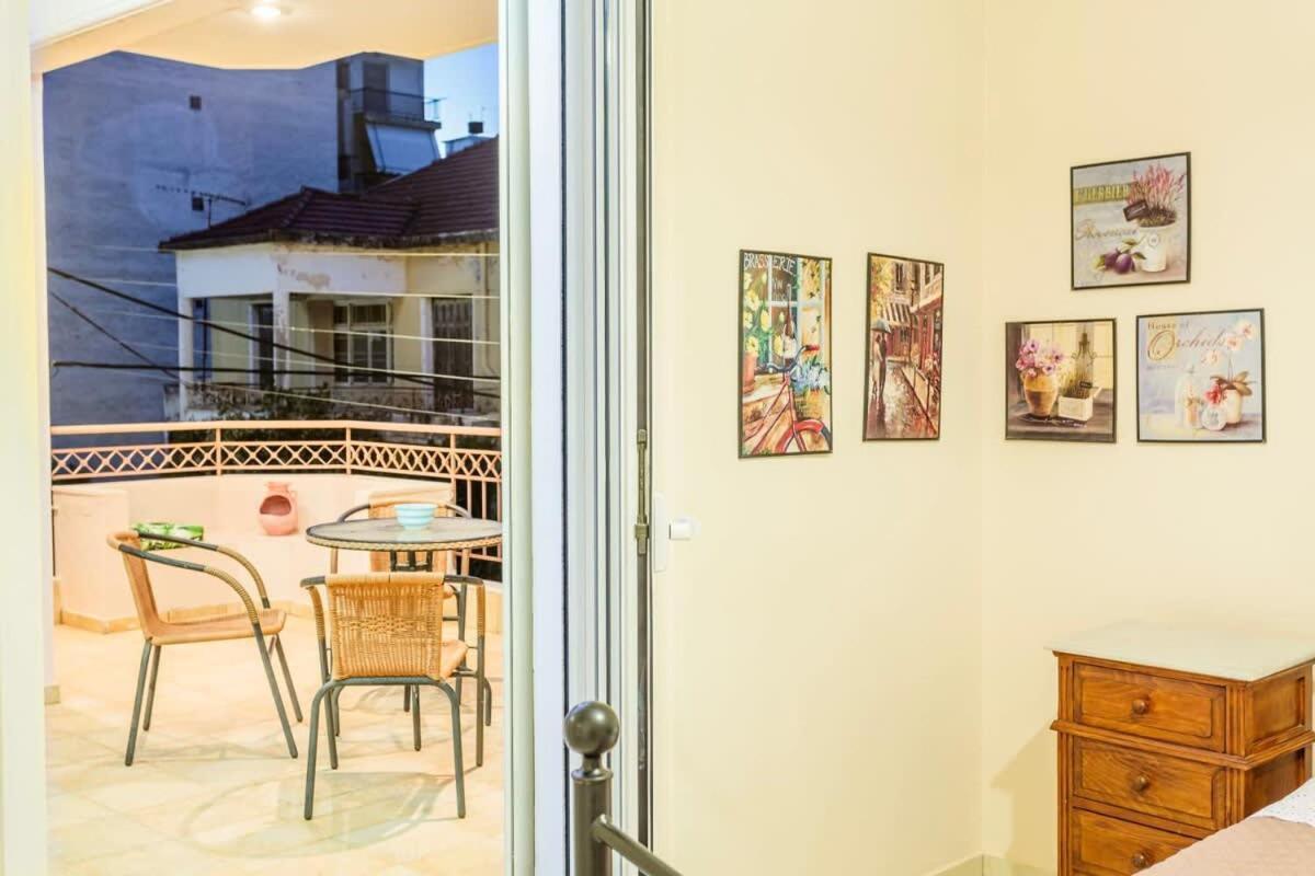 Spacious Urban Haven-Family Home, Perfect Location Kalamata Esterno foto